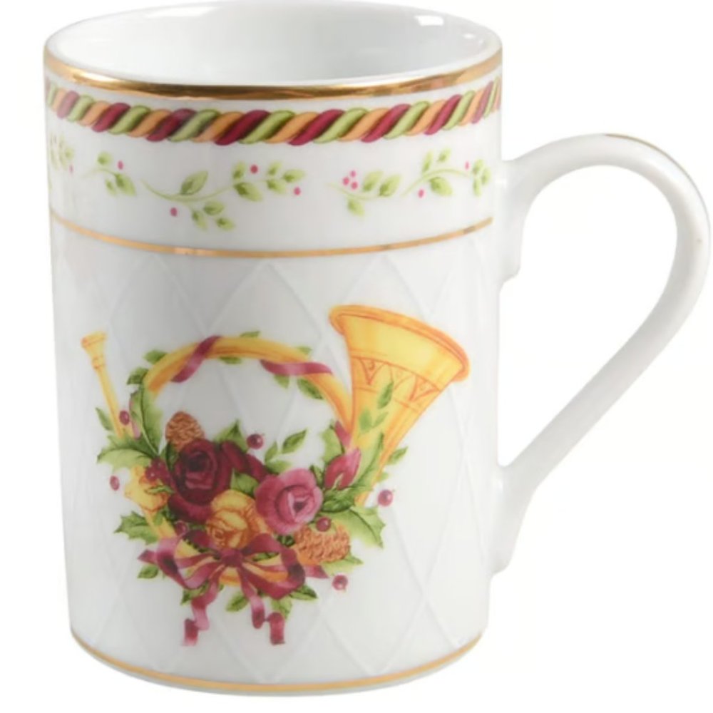 Royal Albert Holiday coffee mug ( set of 4)